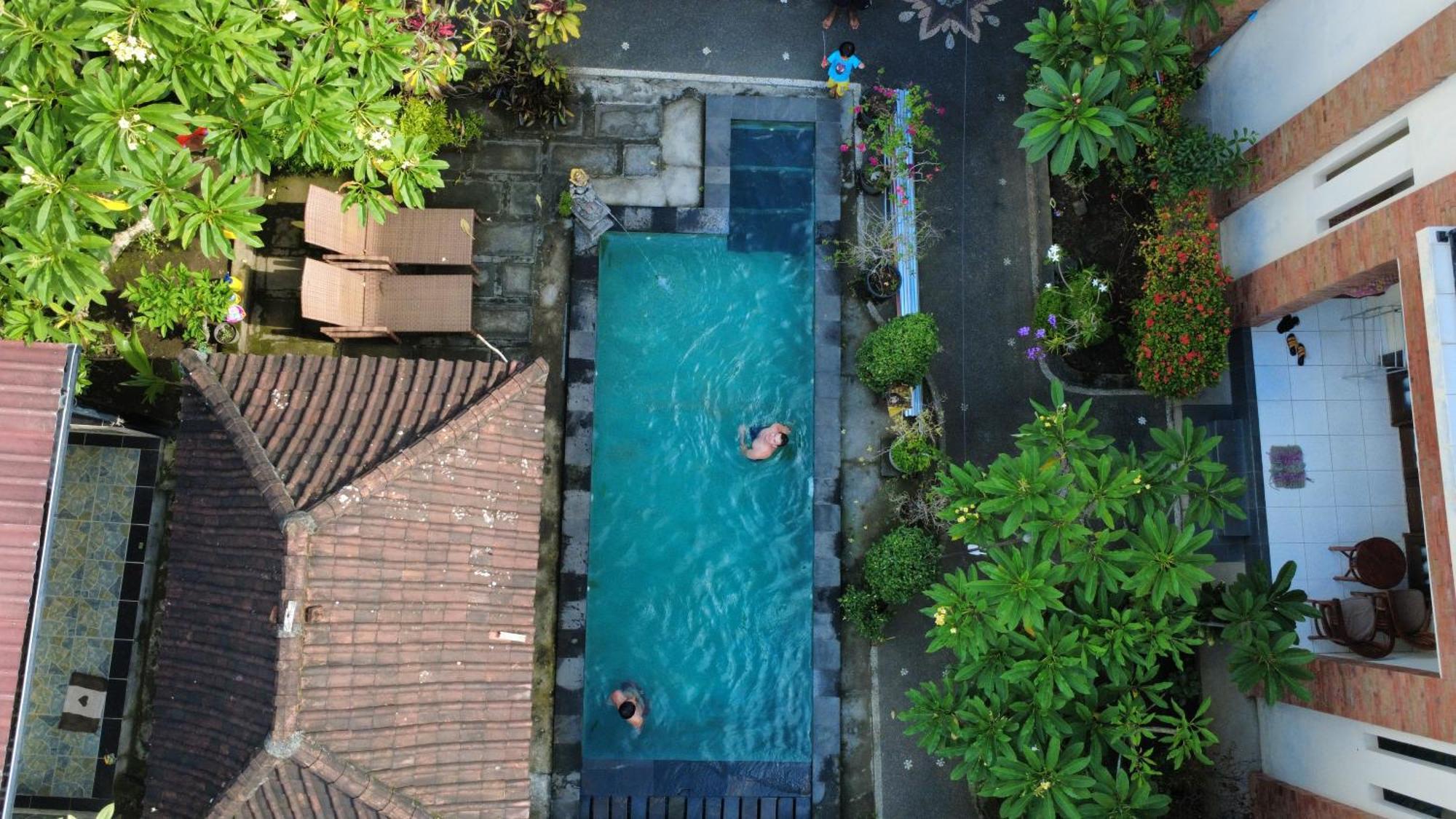 Casa de hóspedes Nami House 2*